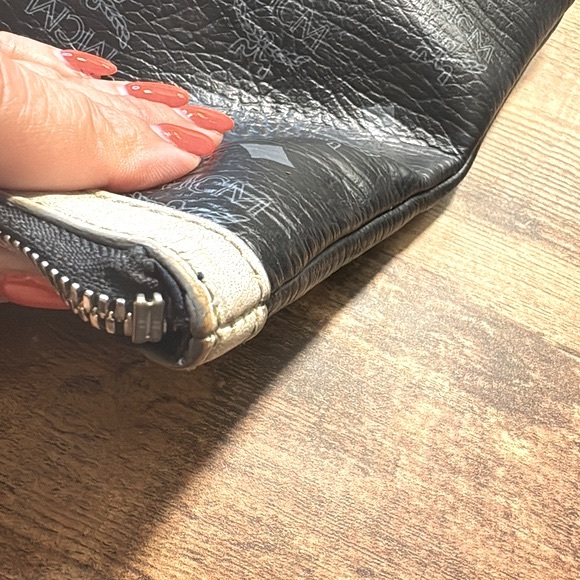 Limited Edition MCM x Loveless/Guild Prime Exclusive iPad/Tablet Sleeve Case 🔥 - Picture 11 of 17